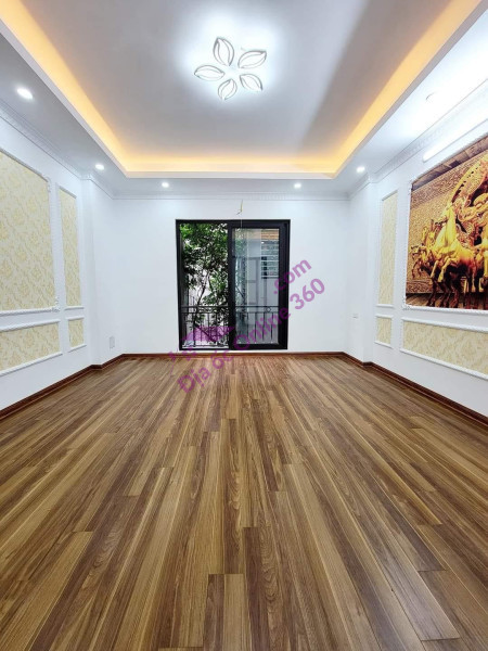 Láng Hạ 2 thoáng, nhà đẹp, ngõ đẹp, sát oto, ba gác tránh, 38m, 6T, 4.35 tỷ