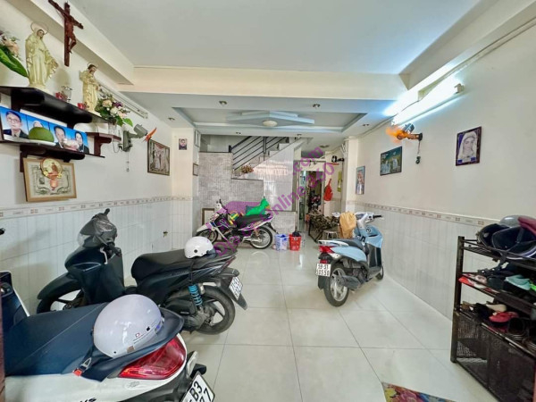 Bán nhà HXH -10m Thoại Ngọc hầu quận Tân phú 4 x 15m hơn 3 ty còn TL