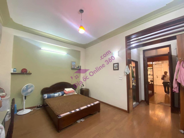 Cần bán nhà 1 trệt 2 lầu, ngang 10m đường Nguyễn Đức Thuận. đang cho thuê