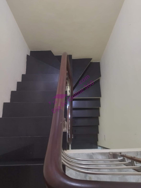 Bán nhà Đội Cấn MẶT NGÕ KINH DOANH - NHÀ ĐẸP - TẶNG FULL NỘI THẤT. 45m, 5