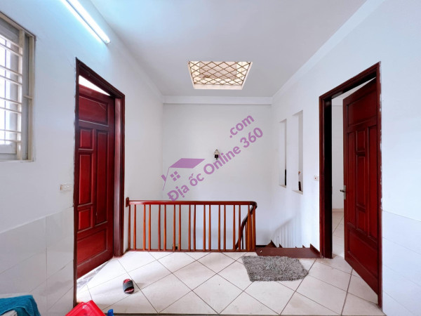 TÒA CCMN TẠI TRUNG HÒA CẦU GIẤY, 8 TẦNG, 29 PHÒNG, MT 9.3M, DOANH THU