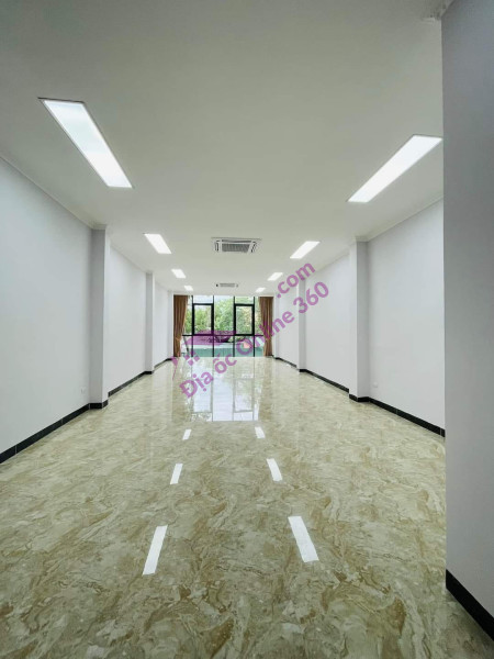 Bán nhà mặt phố Giang Văn Minh, trung tâm Ba Đình, kinh doanh khủng, 60m,