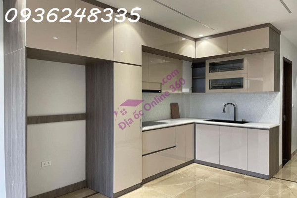 Bán Nhà CCMN 8 Tầng, 16 Phòng, Đống Đa, Doanh Thu Cao