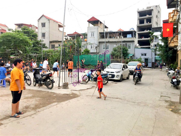 BÁN NHÀ NGÕ ÂU CƠ TRONG ĐÊ 49M2, 5 TẦNG DÂN XÂY THIẾT KẾ ĐẸP VỀ Ở NGAY