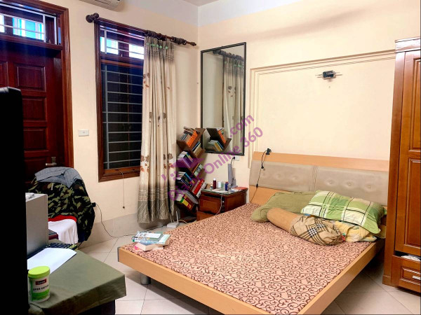 BÁN NHÀ NGÕ ÂU CƠ TRONG ĐÊ 49M2, 5 TẦNG DÂN XÂY THIẾT KẾ ĐẸP VỀ Ở NGAY