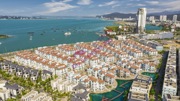 Bán căn hộ 3pn ngay trung tâm khu đô thị ngoại giao đoàn, view Hồ Tây