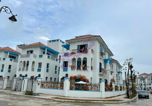 Bán căn hộ 3pn ngay trung tâm khu đô thị ngoại giao đoàn, view Hồ Tây