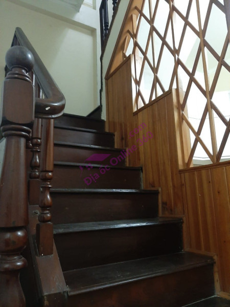 BÁN NHÀ NGÕ PHỐ HÀO NAM ĐỐNG ĐA HN. NHÀ ĐẸP Ở LUÔN. GẦN PHỐ .27M2 4 TẦNG