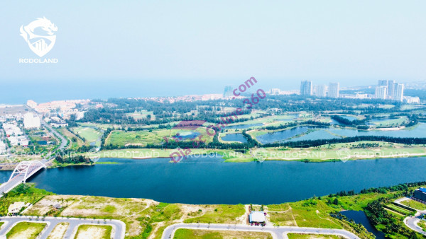 RẤT RẺ: FPT lô 2 mặt tiền 153.6m2 (9mx17.8m) giá 6.2 tỷ. Liên hệ: