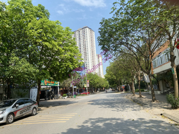 ÔI ĐỘC ĐẸP, Liền Kề Văn Phú, đường 24m, kinh doanh, mặt tiền hơn 4m