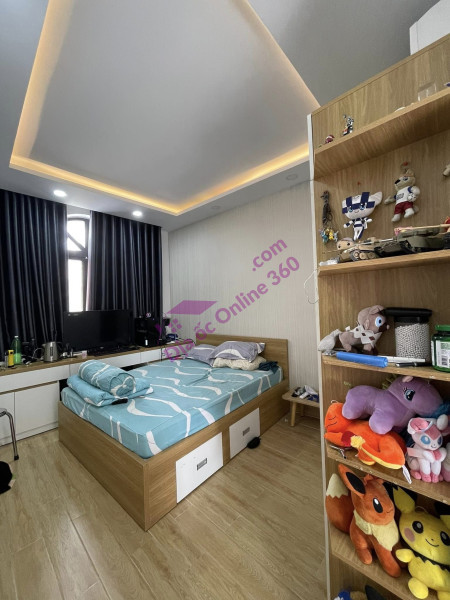 Nhà phố chính chủ riêng hẻm xe hơi 68 m2 chỉ hơn 6 tỷ gần đường Hiệp Bình