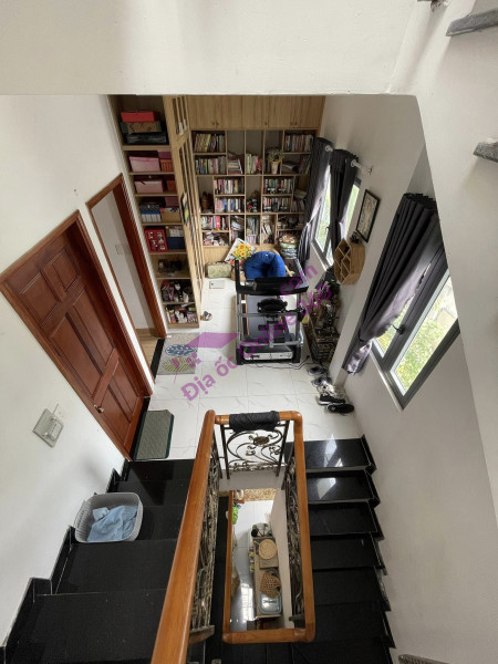 Nhà phố chính chủ riêng hẻm xe hơi 68 m2 chỉ hơn 6 tỷ gần đường Hiệp Bình
