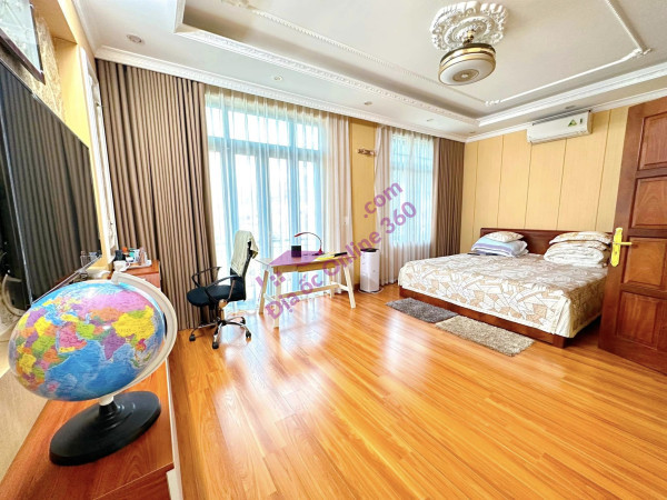 327M2 MẶT TIỀN VIP- NGANG HƠN 7- DÒNG TIỀN 600tr/Năm HOÀN CÔNG ĐỦ