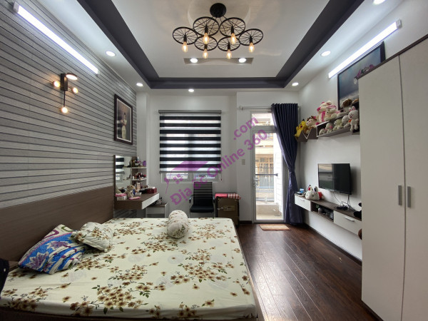 Bán Nhà đẹp Hẻm chợ Sơn Kỳ Kinh doanh Sầm Uất