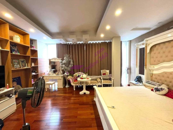 HẠ CHÀO 1 TỶ! NHỈNH 9 TỶ CÓ NGAY NHÀ 73M2 MẶT PHỐ NGUYỄN KHUYẾN, VỈA HÈ, Ô