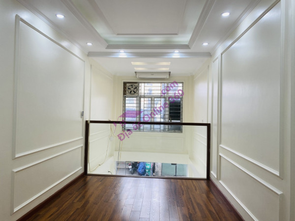 Lê Đưc Thọ Nhà mới ngõ thông Diện tích rộng ở sướng nhiều phòng giá chỉ