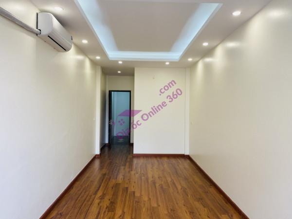 Lê Đưc Thọ Nhà mới ngõ thông Diện tích rộng ở sướng nhiều phòng giá chỉ