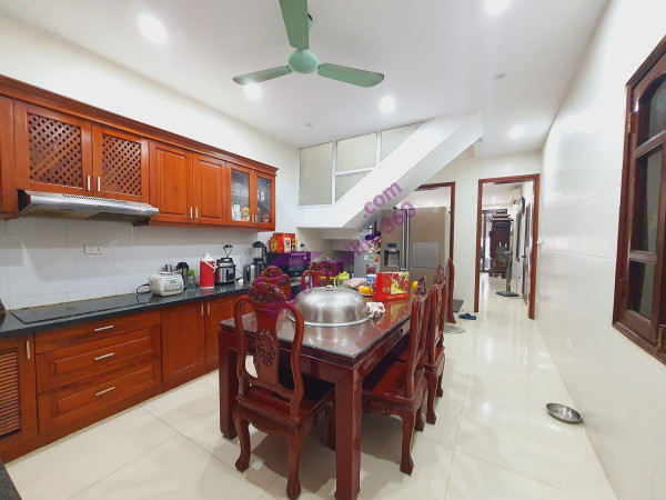 Nhà đẹp Phố Hồng Mai 40m, full nội thất, thoáng gần phố 4 tầng SĐCC.