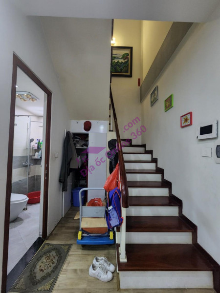 Bán nhanh căn hộ 2 PN, 80m2 tại Yên Hòa Codominium 259 Yên Hòa, 3,5 tỷ