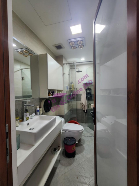 Bán nhanh căn hộ 2 PN, 80m2 tại Yên Hòa Codominium 259 Yên Hòa, 3,5 tỷ