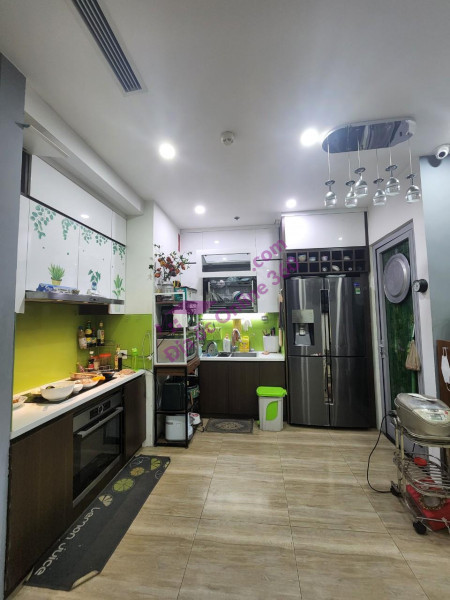 Bán nhanh căn hộ 2 PN, 80m2 tại Yên Hòa Codominium 259 Yên Hòa, 3,5 tỷ