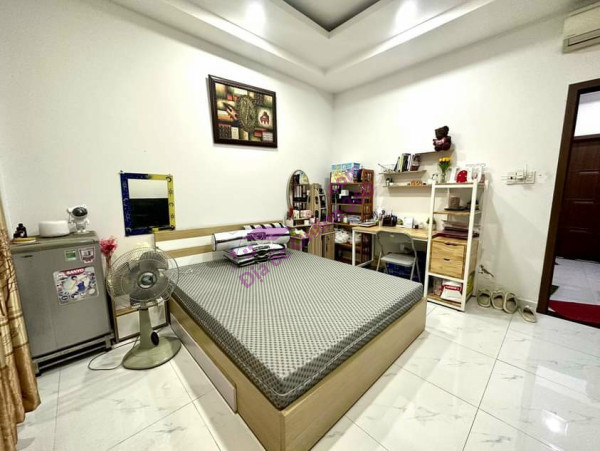 Bán nhà Mặt tiền đường Âu Cơ, 10X33. GIÁ 49TỶ TL