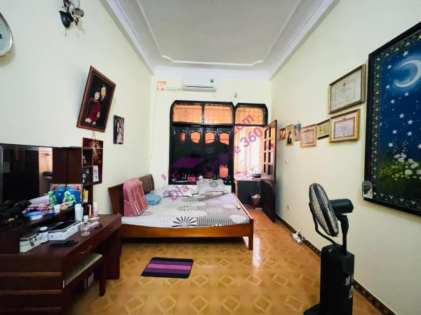 BÁN NHÀ VÕNG THỊ  ,LÔ GÓC otô , THANG MÁY, view HỒ TÂY 82 M 6 TẦNG 12.0TỶ