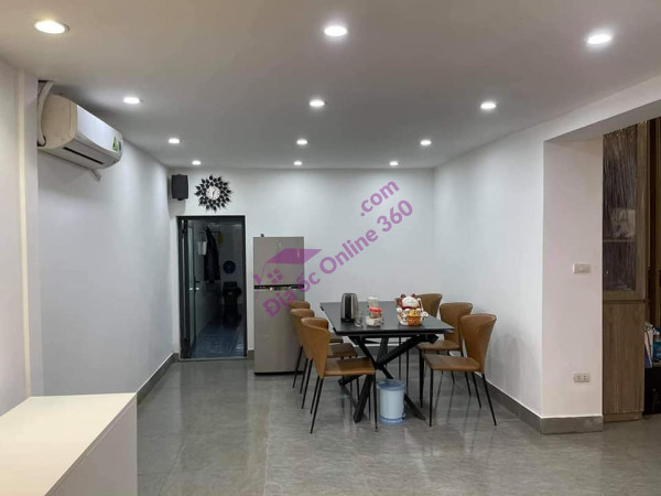 Bán nhà khu phân lô quân đội Tư Đình ô tô vào nhà nhỉnh 4 Tỷ