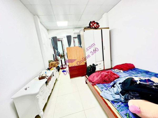 Bán nhà Trần Quốc Vượng, Cầu Giấy, 32 m2, 4,1 tỷ, đẹp , rẻ