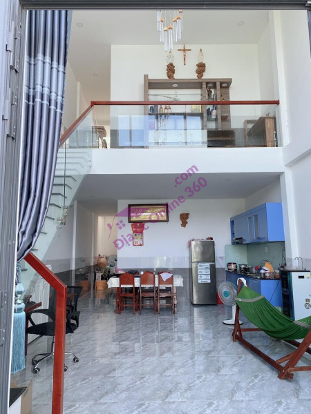 Cần bán nhà trệt lầu mới tại Khu đô thị mới Bạch Đằng Phường 8 TP Cà Mau