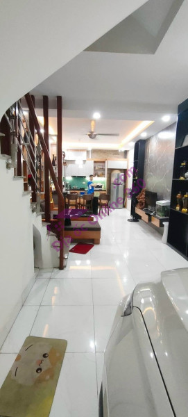Bán chung cư mini Nguyễn trãi 45 mét 5 tầng 10 phòng khép kín giá 5tỉ15
