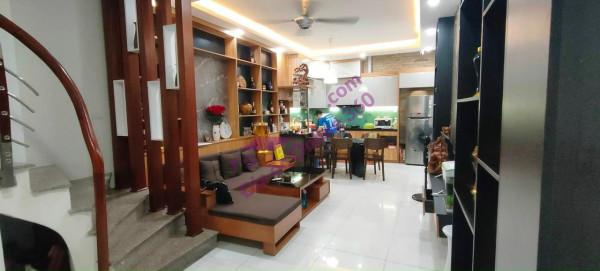Bán chung cư mini Nguyễn trãi 45 mét 5 tầng 10 phòng khép kín giá 5tỉ15