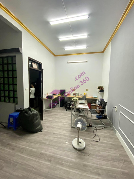 Bán nhà Phố Trần Thái Tông Siêu Đẹp, 36M 5 Tầng SĐCC giá 5,6 tỷ