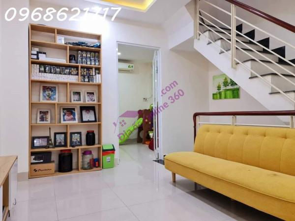 HẺM 5M HUỲNH VĂN BÁNH 5 TẦNG BTCT DIỆN TÍCH 46M2