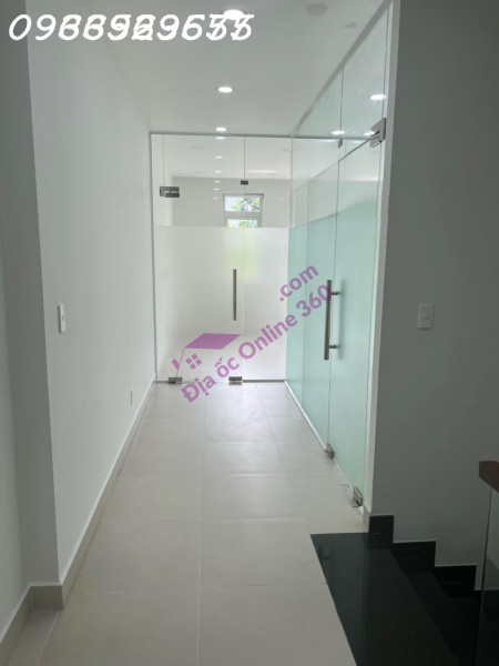 Bán nhà 3 tâng đẹp ,DT 6x10m Dương Bá Trạc ,Q8. Giá chỉ 6 tỷ 5.