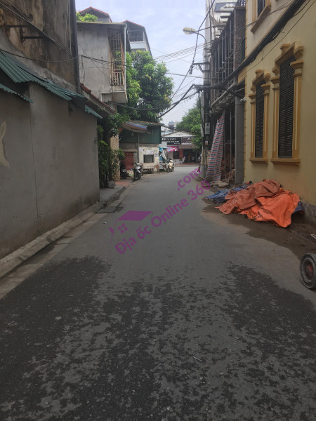 Bán nhà phố Trạm nhỉnh 4 Tỷ ô tô vào nhà, xây dựng 45m2.