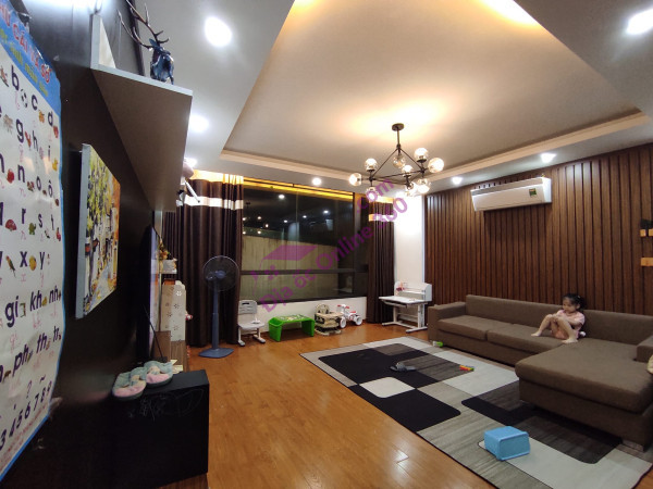 Bán nhà phố Trạm nhỉnh 4 Tỷ ô tô vào nhà, xây dựng 45m2.