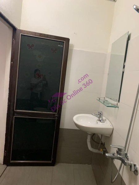 Làn 2 NGUYỄN GIA THIỀU - NHÀ PHỐ - XÂY KIÊN CỐ -DÂN CƯ VĂN MINH - GIÁ 3 tỷ