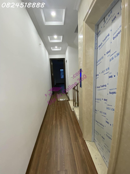 Siêu Phẩm Nghĩa Tân ô tô tránh, cách phố 5m,51,2 m 5t nhỉnh 12 tỷ. Kinh