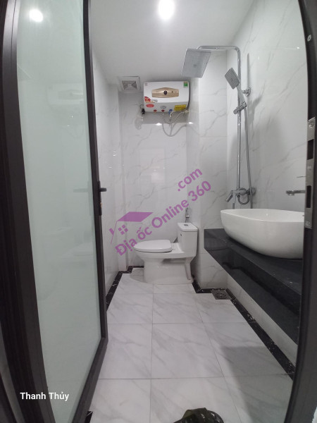 Mặt phố to Hồ Tùng Mậu kinh doanh đỉnh, 2 mặt tiền, vỉa hè to, 2 làn