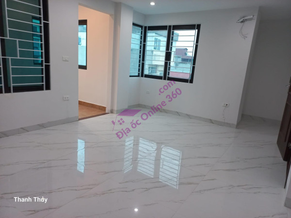 Mặt phố to Hồ Tùng Mậu kinh doanh đỉnh, 2 mặt tiền, vỉa hè to, 2 làn