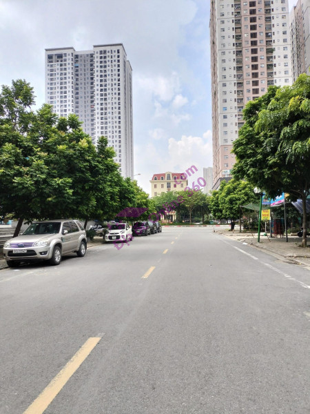 Nhà đẹp 3 thoáng, Văn Quán, ô tô gần. 42m, 4 tầng. Giá 4 tỷ 1.