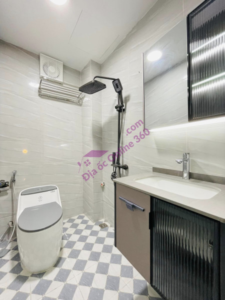 Bán nhà Đường 32 Linh Đông Thủ Đức, 90m2, 4 tầng, giá chỉ 7 tỷ.