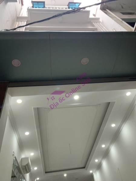 Bán nhà Phạm Ngọc Thạch-Đống Đa 34mx5 tầng mới- 3 mặt Thoáng-cách ô tô