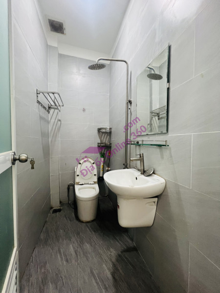6.3 TỶ NHÀ 1 TRỆT 2 LẦU SÂN THƯỢNG TRƯỚC SAU, HXH THÔNG ĐƯỜNG 38 HBC