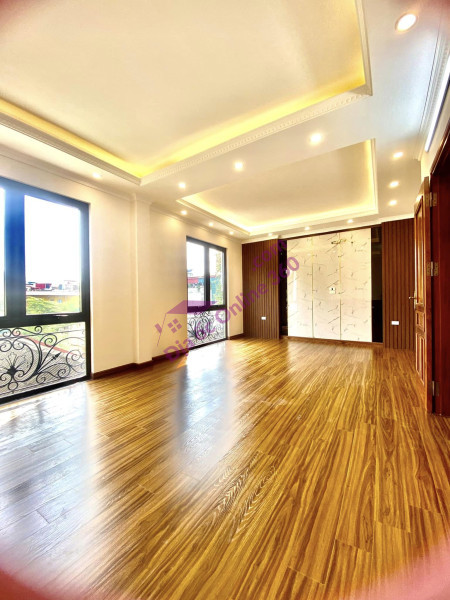 bán nhà nguyễn Khánh Toàn Cầu Giấy 60m 6 tầng mặt tiền 5m giá 36 tỷ thang