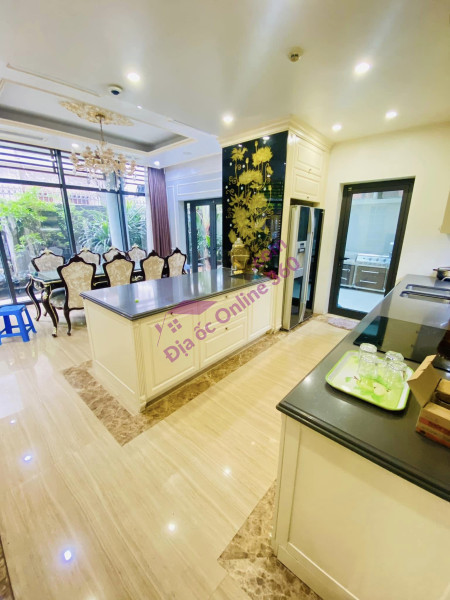 Bán nhà Thuỵ Khuê Tây Hồ: 190m2, 3 tầng, giá chỉ từ 40 tỷ Hotline O94 lO7