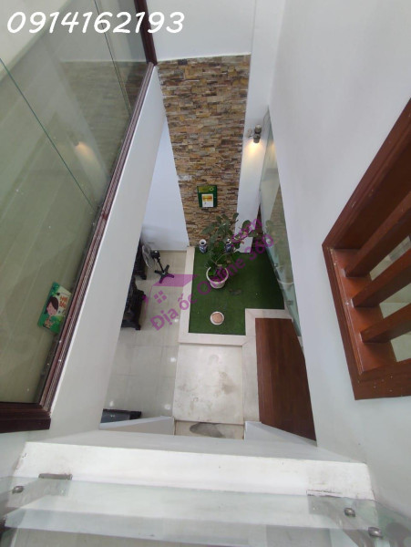 TÂN PHÚ MẶT_TIỀN HIẾM - NGANG 4.5M - DÒNG TIỀN 30 TRIỆU/ THÁNG.