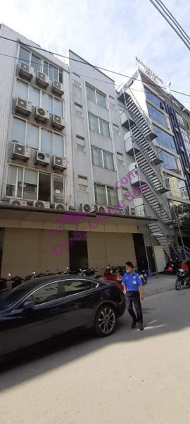 Siêu phẩm nhà Thuỵ Khuê Tây Hồ: 190m2, 3 tầng, mặt tiền 9.6m, giá hời nhất