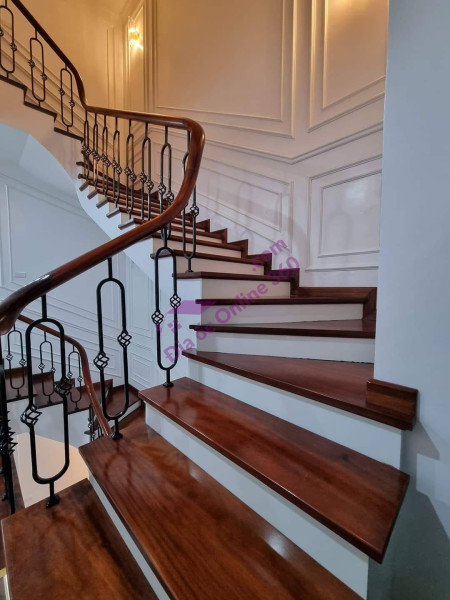 CHÍNH CHỦ BÁN NHÀ 5 TẦNG LẠC LONG QUÂN, CẦU GIẤY DT 91M2